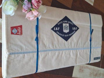 Excellent drap vintage TOILE MÉTIS - Drap de lit - 320 cm -