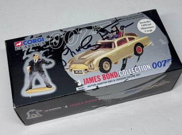 James Bond 007: Goldfinger - Shirley Eaton (signed) - Corgi, Nieuw