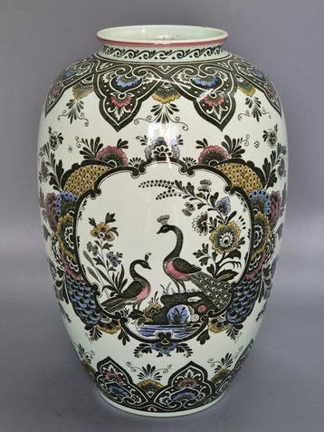 Villeroy & Boch - Villeroy & Boch Mettlach Porzellan Vase, Antiek en Kunst