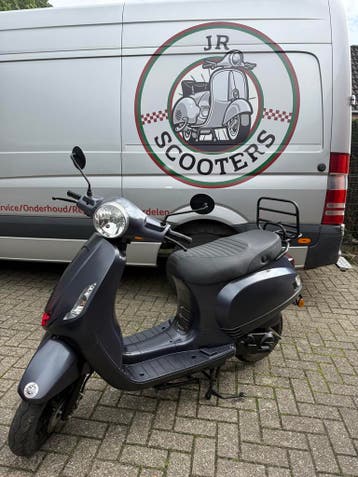 Scooter B-klasse (Rijbewijs Nodig!)