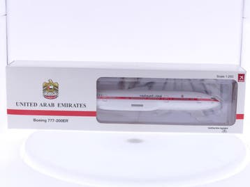 Schaal 1:200 Hogan 10949 Boeing 777-200ER United ARAB Emi..., Ophalen of Verzenden, Nieuw
