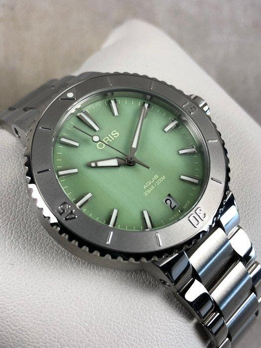 Oris - Aquis Date Automatic Green - 01 733 7770 4157-07 8 18, Bijoux, Sacs & Beauté, Montres | Hommes
