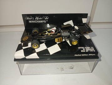 Minichamps 1:43 - Voiture de course miniature - F1 Lotus
