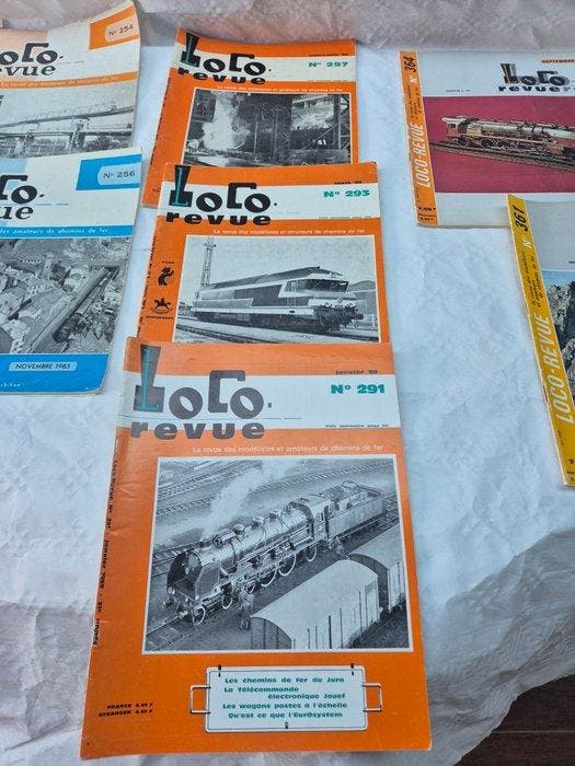 Loco-revue magazine - Fixation pour train miniature (10) -, Hobby & Loisirs créatifs, Trains miniatures | HO