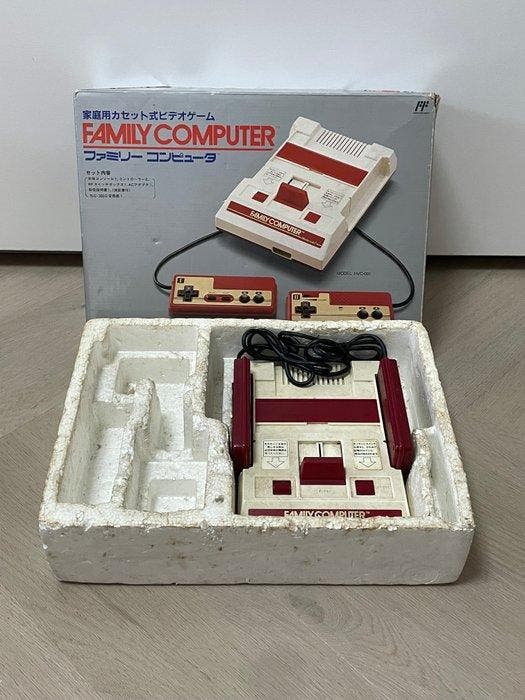 Nintendo - Famicom (Japanese NES) - Family Computer HVC-001, Games en Spelcomputers, Spelcomputers | Overige Accessoires