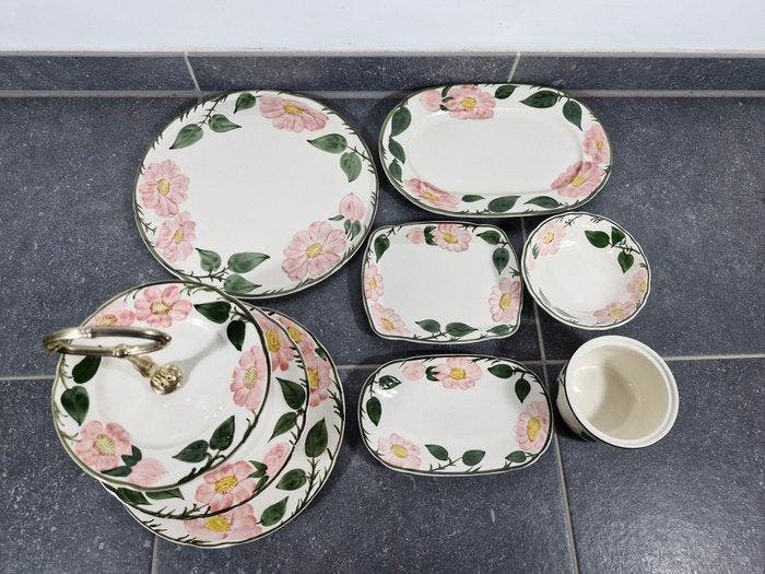 Villeroy & Boch - Bord (7) - Wild Rose - Porselein, Antiek en Kunst, Antiek | Meubels | Tafels