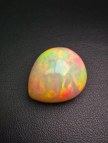 Oranje, Meerkleurig, Wit Opaal - 32.83 ct - Antwerp