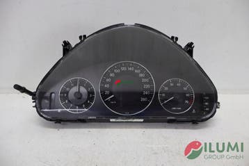 Snelheidsmeter Mercedes Benz W211 3.0 V6 A2115403748, Auto-onderdelen, Verzenden, Gebruikt, Mercedes-Benz