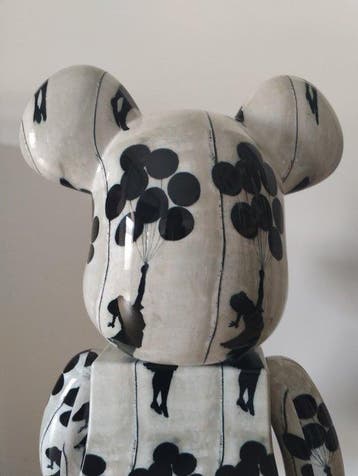 Banksy x Brandalism x Medicom Toy Be@rbrick - Flying Balloon