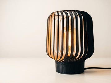 Lamp - rille black - Hout - Lampen nr. 26/100 en 27/100, Antiquités & Art