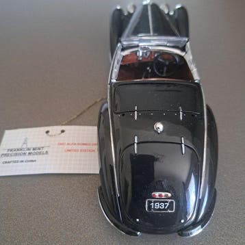 Franklin Mint 1:24 - Coupé miniature - 1937 ALFA ROMEO 2900B