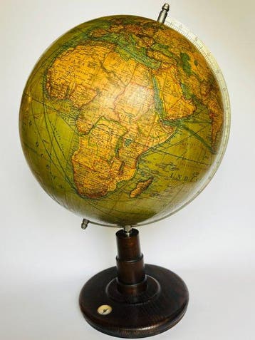 Terrestrial table globe - Prof. Stricker - Mangs Stuttgart
