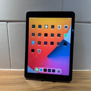 Apple iPad (5th Generation) 128GB Wifi - Mobiele telefoon, Nieuw