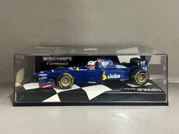 Minichamps 1:43 & 1:8 - Modelauto (2) - Lot of 2 x M., Hobby en Vrije tijd, Nieuw