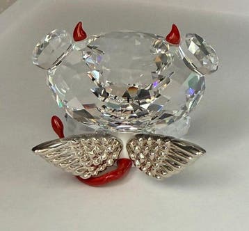Swarovski - Beeldje - Swarovski Bo Bear Naughty but Nice –