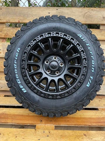 Fuel Cycle Blackout 17 inch met BFG banden - TGE, Crafter, Autos : Pièces & Accessoires, Ophalen of Verzenden, Banden en Velgen