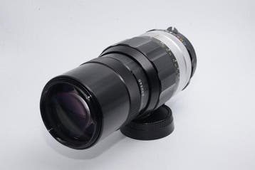 Nikon Nikkor-Q.C Auto 200mm f/4 Objectif d’appareil photo