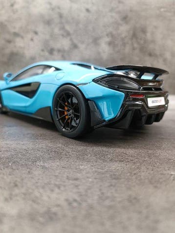 GT Spirit 1:18 - Modelauto - McLaren 600 LT 2018 Curacao, Nieuw