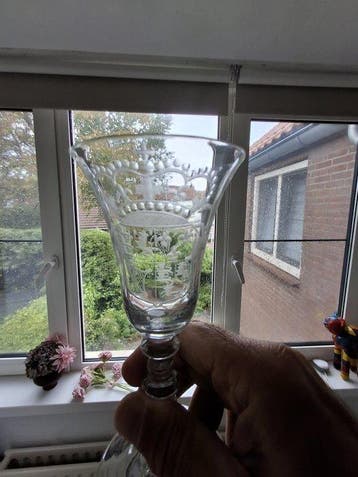Wijnglas - Prinses van Oranje, Anna van Hannover - Loodglas
