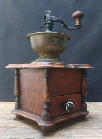 Koffiemolen - Hout - Oude molen