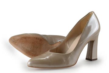 Peter Kaiser Pumps in maat 38 Beige, Kleding | Dames, Schoenen, Peter Kaiser, Pumps, Verzenden, Beige