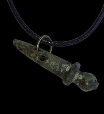 Oud-Romeins Brons Gladius hanger.Uitstekende staat. (Zonder