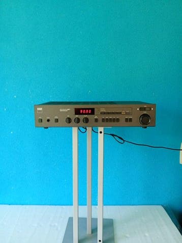 NAD - 7220PE Solid state stereo receiver, Nieuw