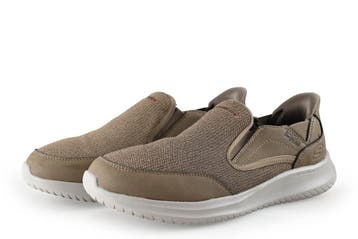 Skechers Instappers in maat 44 Beige, Verzenden, Overige typen