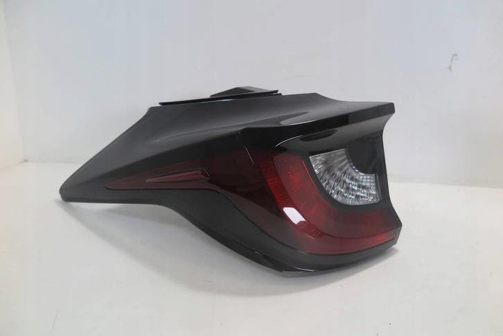 Toyota Yaris IV achterlicht links, Autos : Pièces & Accessoires, Éclairage, Envoi