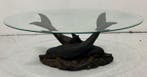 Table basse - Verre - Deux dauphins portant une assiette en