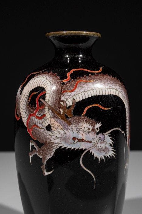 Vase - Cloisonné - Vase hexagonal en émail cloisonné, Antiek en Kunst, Antiek | Overige Antiek