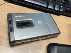 Sony - MZ-E20 portable MD working on 2 penlites! with 10