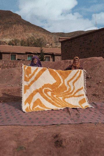 Karpet - Kleurrijk handgemaakt Berberse tapijt uit Beni, Nieuw