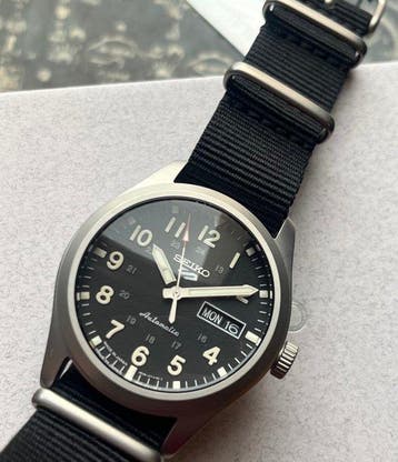 Seiko - Sans prix de réserve - SRPG37K1 - Automatic - 39 mm, Handtassen en Accessoires, Horloges | Heren, Nieuw