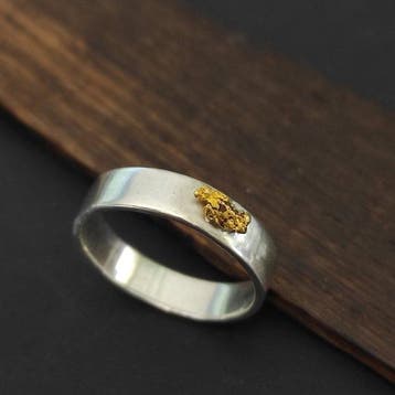 METALLO Ring met gouden nugget - Hoogte: 7 cm- 4.47 g - (1)