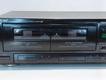 TEAC - W-600R Dual Auto-Reverse Stereo Audiocassette deck