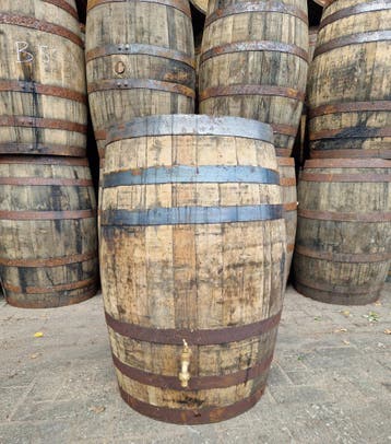 Houten regenton met messing kraan - whiskyvat - eikenhout, Met kraantje, 150 liter of meer, Nieuw, Ophalen of Verzenden
