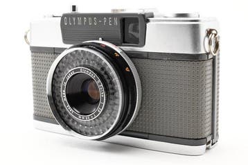 Olympus PEN EES-2 3 with 2,8/30mm - overhauled | Half Frame