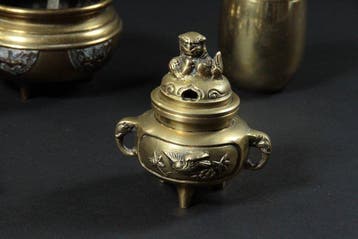 Objets bouddhiques - Laiton, Accessoires pour autel, Antiquités & Art
