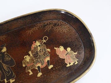 Dienblad - Dienblad met hoge poten en goud maki-e – Motief
