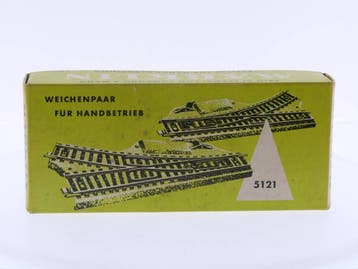 Schaal H0 Märklin 5121 Handwissels rechts en links M-Rail.., Ophalen of Verzenden, Rails