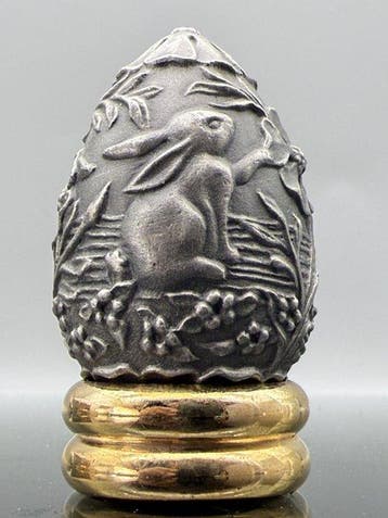 Œuf Fabergé - Trésor des œufs - Plaqué or, Métal, Antiquités & Art