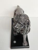 Statue, Leone a testa alta - 24 cm - Faïence - 1930
