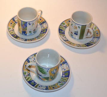 Collection thématique - Service à café : tasses et soucoupes