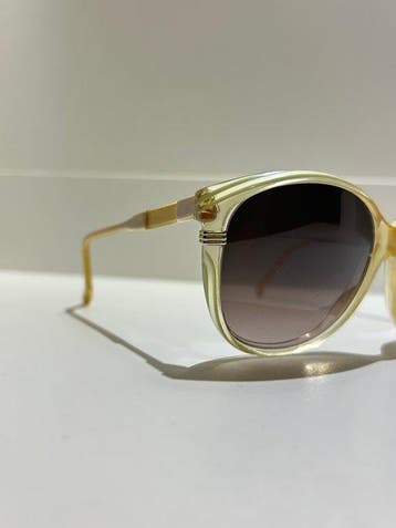 Yves Saint Laurent - Lunettes de soleil, Nieuw