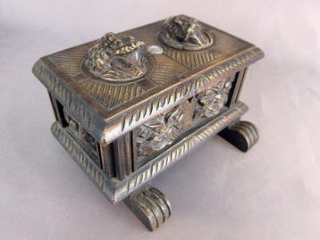 Cercueil - Bois sculpté artisanal - Coffre maçonnique secret