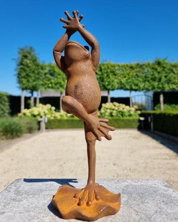 Figurine - A jolly frog - Fer