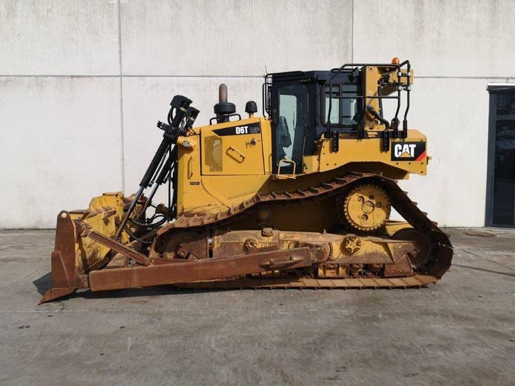 Veiling: Rupsgraafmachine Caterpillar D6T LGP Diesel 2015, Articles professionnels, Machines & Construction | Grues & Excavatrices