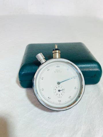 Ancien compte-tours chronométrique mécanique de précision ,
