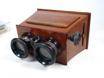 Antieke stereoscope viewer met groot aantal 20ste eeuwse, Collections